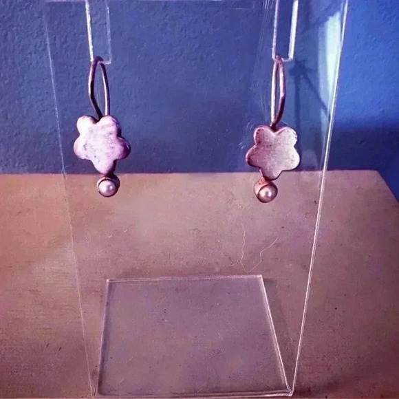 Matte Sterling Silver Petite Flower Earrings - Picture 3 of 4